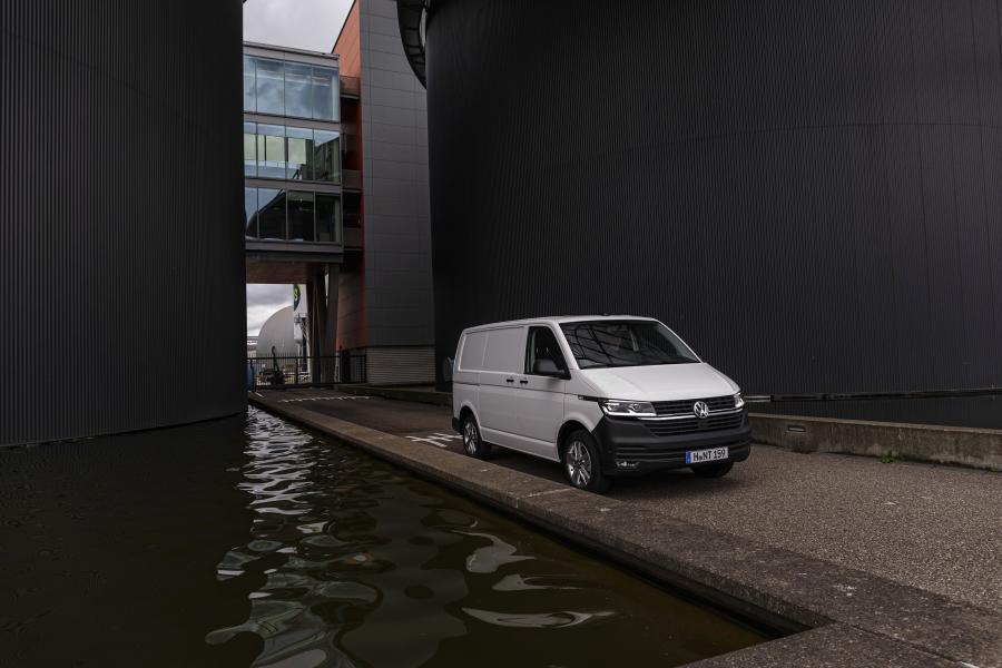 Volkswagen Transporter Van (T6) 2019 года  (WW) (фото 15 из 18)